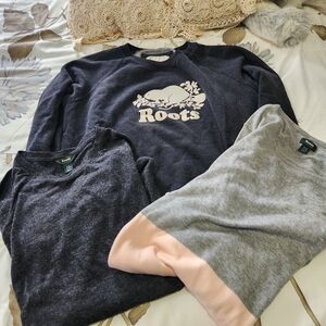 Roots Charcoal Sweatshirt with Beaver Emblem